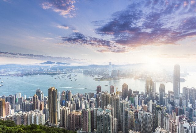 社会阶级的组成和固化：帕累托分布和博弈论